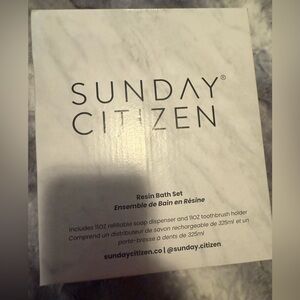 Sunday Citizen Resin Bath Set